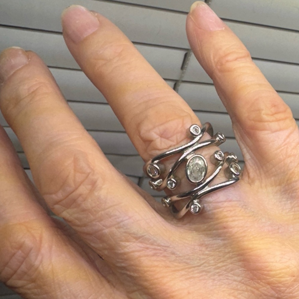 NEW Sterling Silver 925 stamped stacked ring with beautiful clear stones. Size 6 - Picture 13 of 16